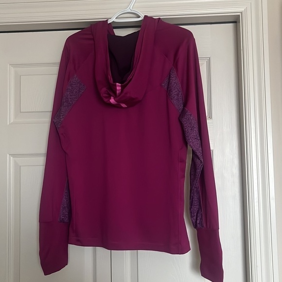 Activewear Hooded Shirt - Picture 2 of 4